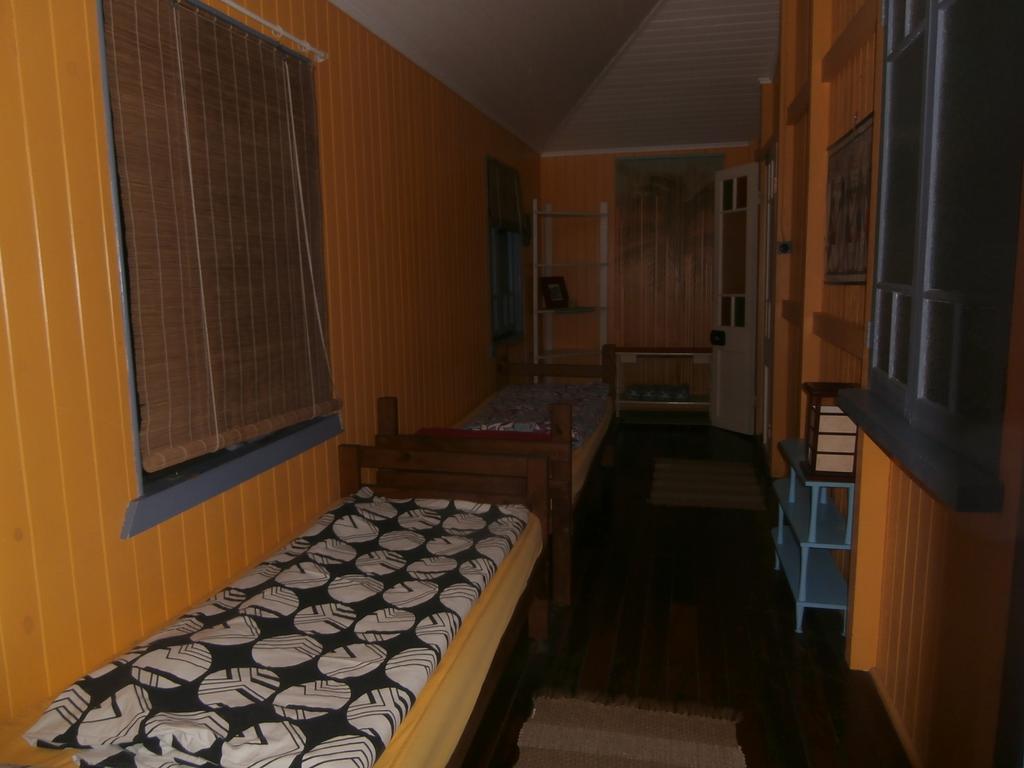Mango Tourist Hostel - Hervey Bay Accommodation